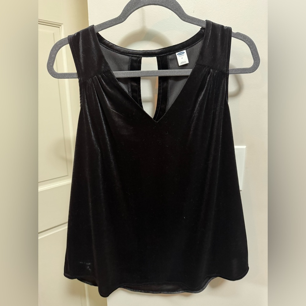 Black velvet sleeveless tank, M, like new